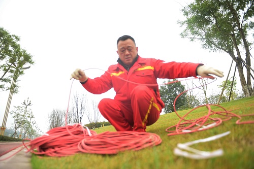 1611287644407601.jpg 图3:整理大线犹如穿针引线.jpg