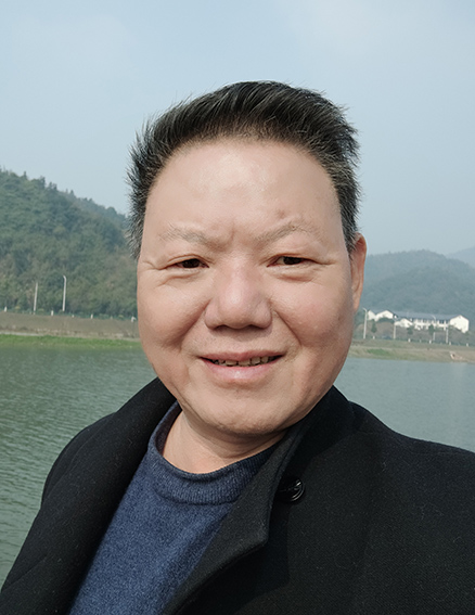 1610526777906590.jpg 陈建新个人照片.jpg