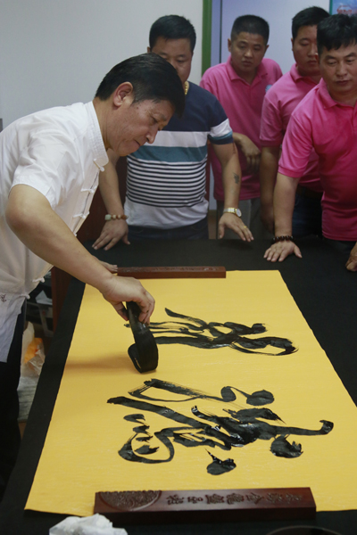 1625556958599109.jpg 胡建平个人照片.JPG