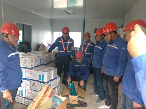 1634006107577968.jpg 整理防汛降水泵.jpg