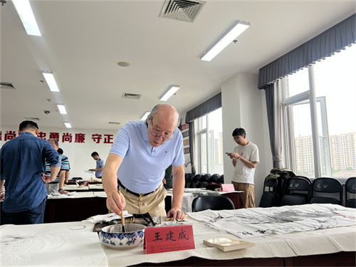 微信图片_2025-09-24_085700_891.jpg