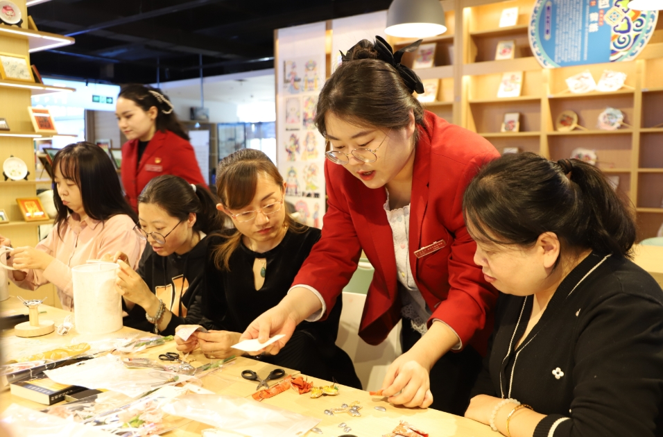 三十而立 巾帼建功“十五五”  天辰化工有限公司工会举办“三八”国际劳动妇女节庆祝活动