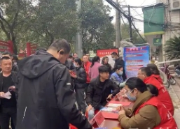 法律服务到村，法治成效惠民