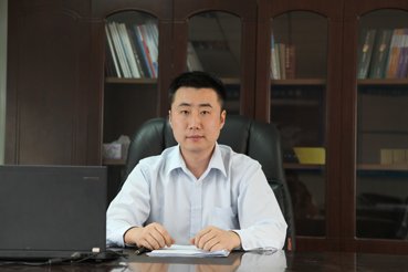 方亮