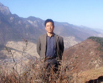 杨忠德