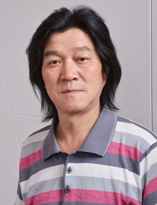 侯文拾