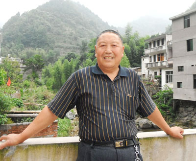 钱灶煌