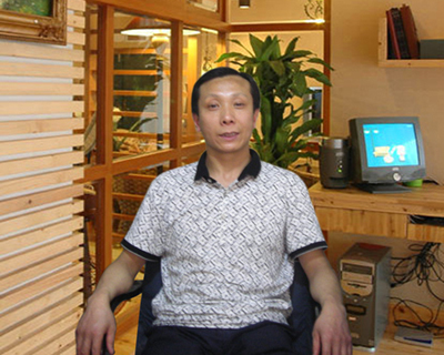 许彦新