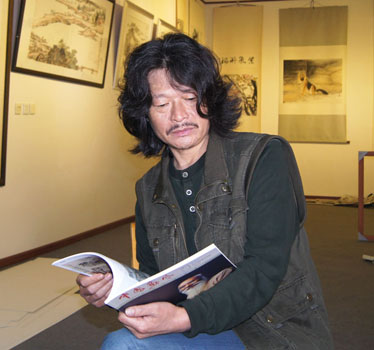 李光伟