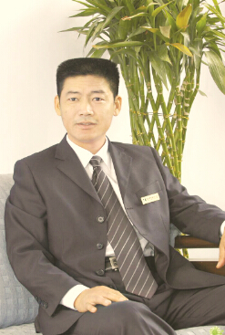 配图精信公司董事长余少发