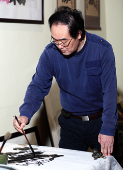 靳渝平