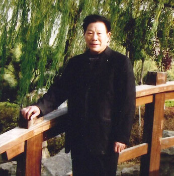 张依杰