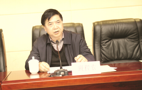 ●贵州省政协副主席、贵州省企业联合会、企业家协会顾问班程农在“2014’贵州省优秀企业暨优秀企业家”表彰会上作重要讲话