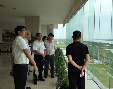 余延庆主席考察海门市经济开发区 余延庆主席考察海门市经济开发区