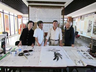 与老艺术家们现场交流