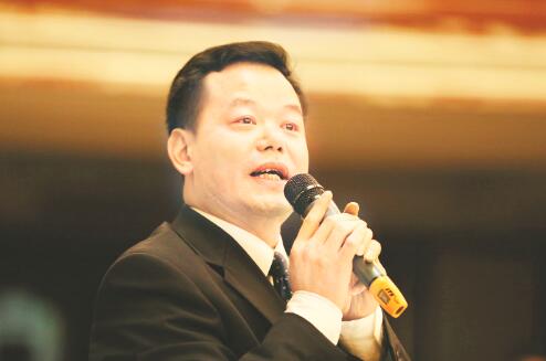 协会秘书长陈政峰