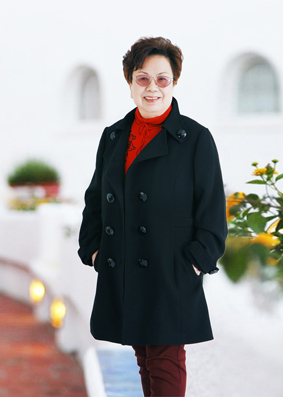 朱梅君——优秀人民艺术家献礼全国两会 朱梅君——优秀人民艺术家献礼全国两会