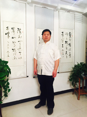 执行董事 执行董事