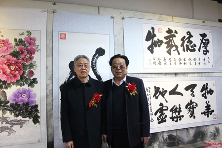 与北京电视台领导合影