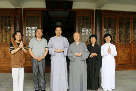 吴国辉墨宝宁波慈善义卖