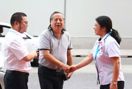 书画家吴国辉应邀参加上海富明银行开业仪式