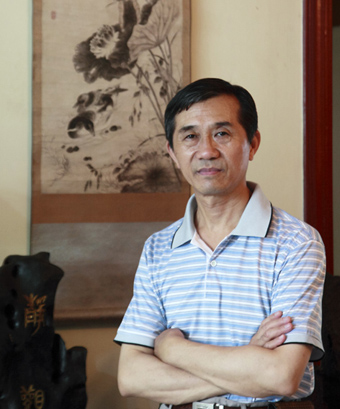 艺术名家王建伟铅笔画鉴赏——《铁流滚滚永向前》