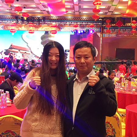 孙通成被邀参加中央教育电视台的泼墨“中华情”书画春节联欢晚会