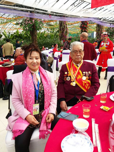 何梓溪参加中国雷锋战友艺术团108分团成立活动暨书画名家走基层文艺汇演