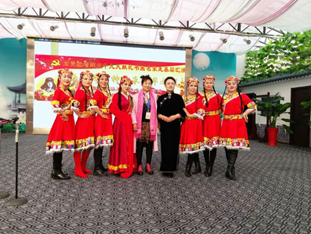 何梓溪参加中国雷锋战友艺术团108分团成立活动暨书画名家走基层文艺汇演