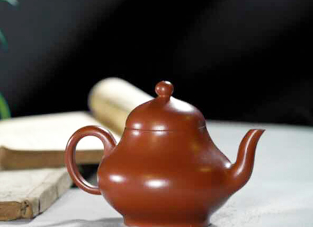 思亭壶(大红袍泥)吴海龙作品 思亭壶(大红袍泥)吴海龙作品