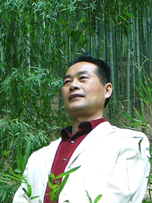 楼其华