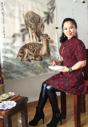 当代艺坛著名青年美女“鹿”画家——潘红