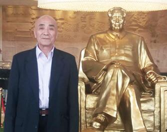 林理明参观毛主席故居