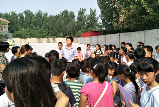 庆祝中旺画马艺术研究会公益讲座在刘坤岩美术馆正式启动