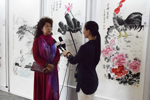 陈志贤老师接受中央电视台记者采访