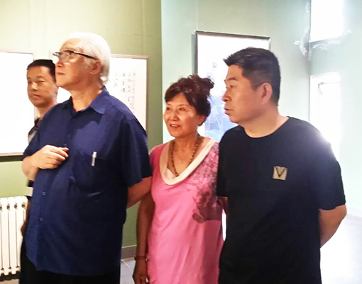 何梓溪老师与李苦禅之子、北京大学教授、博士生导师李燕先生