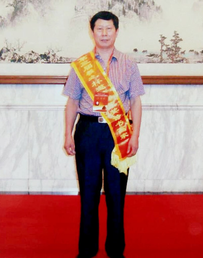 靳少彦