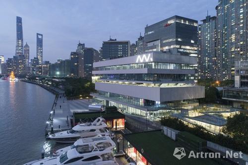 设计龙美术馆后 他又改造了亚洲最大粮仓