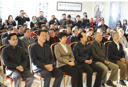 中国文联党组成员、副主席赵实等领导参加书画展开幕式