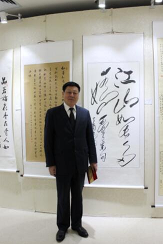 高明柱应邀参加在中国文联文艺家之家举办的“庆祝十九大不忘初心跟党走 企业优秀书画作品展”