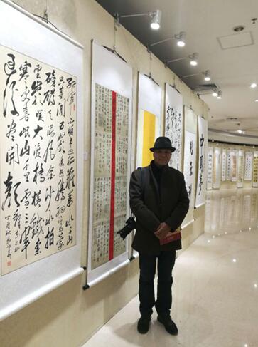 马成义老师和中国民族建筑研究会书画艺术专业委员会领导合影