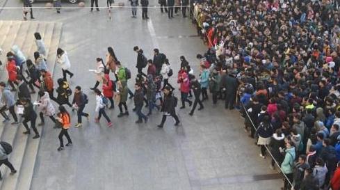 2018国考报名165.97万人最终过审 竞争比达58：1