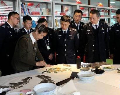 乌鲁木齐机场消防护卫部成功承办“迎新春·送春联”笔会活动