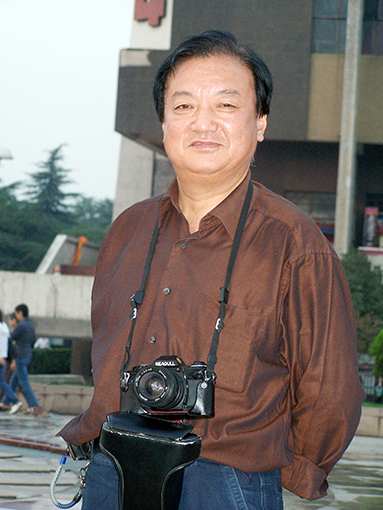 费业钟