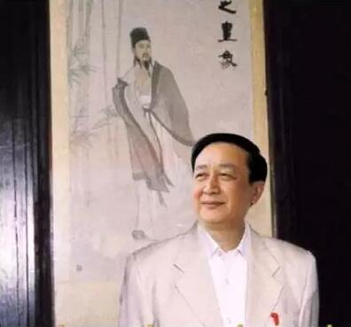 画家于工 邈邈千日,寄文追寻 ——念想马航事件的书画友人 画家于工 邈邈千日,寄文追寻 ——念想马航事件的书画友人