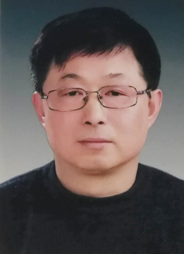 储华君