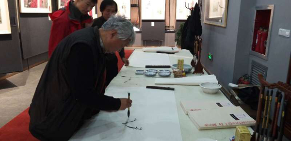 全国书画名家交流展在新疆大漠画语美术馆开展