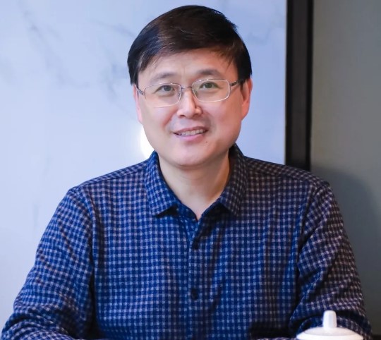 上海力声特医学科技有限公司总经理吴涛发表开场致辞,欢迎全国各地的