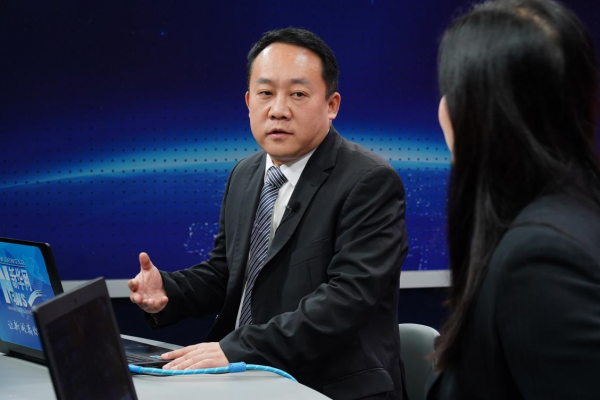 大龙网集团冯剑峰：“四大赋能”助力地方产业出圈